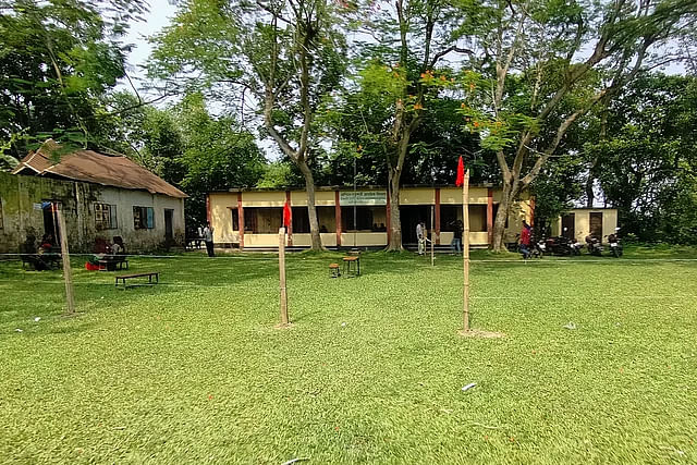 The Ashinol Government Primary School polling station was found deserted around 2:30 pm on 5 June, 2024, during the fourth phase of upazila parishad polls.