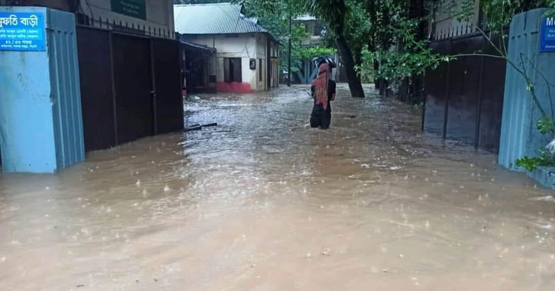 Nearly 700,000 people in the Sylhet metropolitan area and throughout the district are now stranded