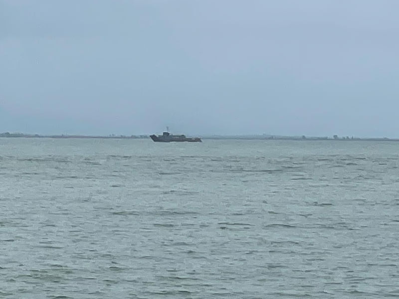 A warship of Myanmar Navy was anchored in Badar Mokam area of Shah Porir Dwip on the Teknaf-Saint Martin’s waterways for two days.