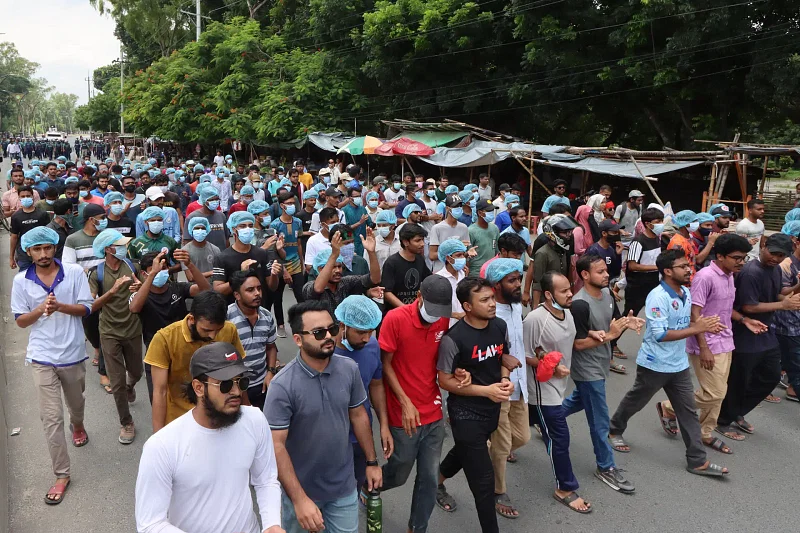 RU students held a protest rally at the end of their demonstration