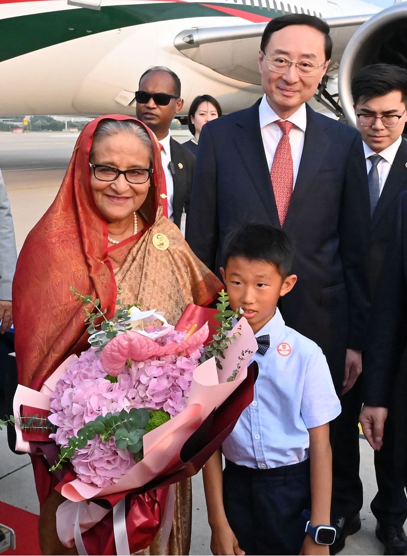 Prime Minister Sheikh Hasina was received at the Beijing Capital International Airport on 8 July 2024, at the presence of chain Chinese prime minister