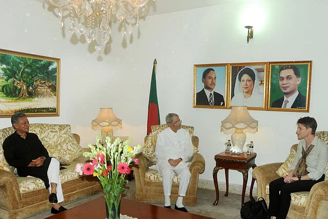 UN resident coordinator in Bangladesh Gwyn Lewis held a meeting with BNP's secretary general Mirza Fakhrul Islam Alamgir and standing committee member Amir Khasru Mahmud Chowdhury at 11:00am Friday morning at the BNP chairperson's office in Gulshan