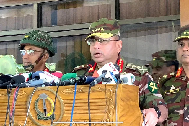 The chief of army staff, General Waker-Uz-Zaman, speaks to the media in Rajshahi on 13 July, 2024.