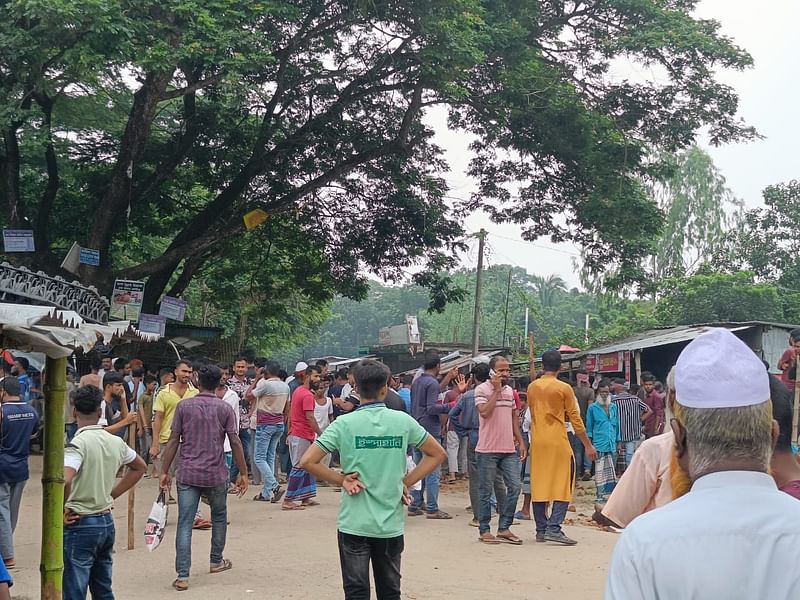 Supporters of Shahidul Islam and Shama Obaid clashed in Faridpur's Nagarkanda on 21 August