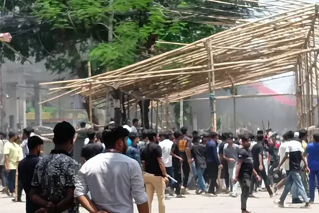 There have been clashes between the protesters and the ruling party men at Uttara in Dhaka on 4 August, 2024.