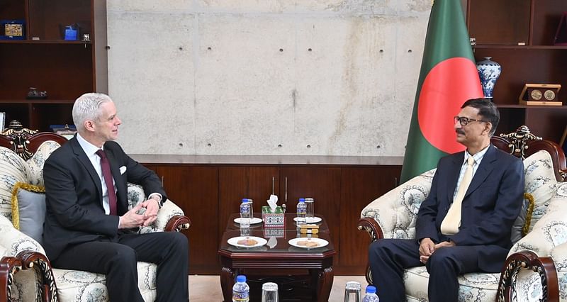 Swiss ambassador in Dhaka Reto Siegfried Renggli and foreign adviser Md Touhid Hossain in a meeting at the foreign ministry on 12 September 2024.