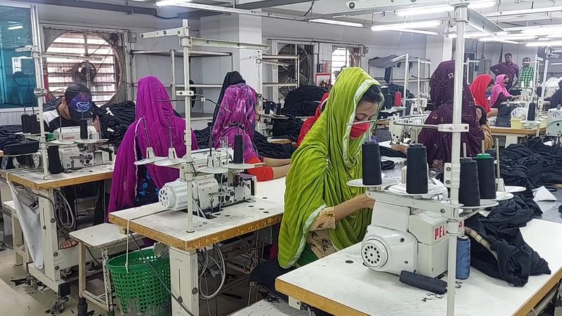 Workers at a factory in Tongi area on 15 September