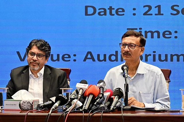 Foreign affairs adviser Touhid Hossain speaks to the media at the ministry on 21 September 2024.