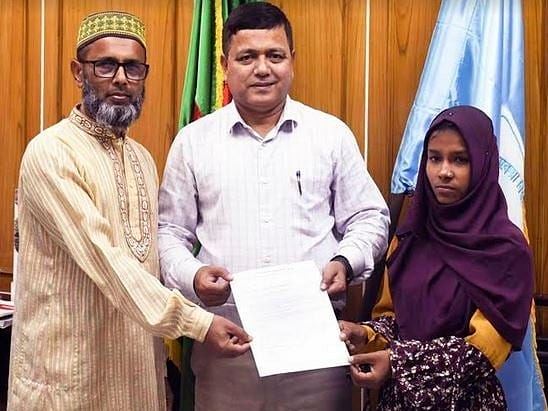 The authorities of Begum Rokeya University, Rangpur provided a job to Sumi Khatun, the younger sister of Shaheed Abu Sayeed on 9 October 2024.