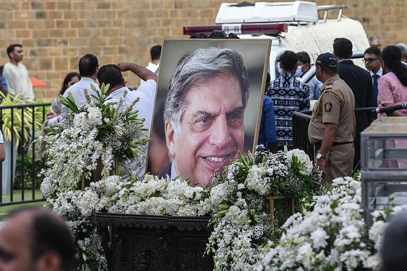 People gather to pay their respects to Indian industrialist Ratan Tata at the National Centre for the Performing Arts (NCPA) ahead of its cremation in Mumbai on October 10, 2024.