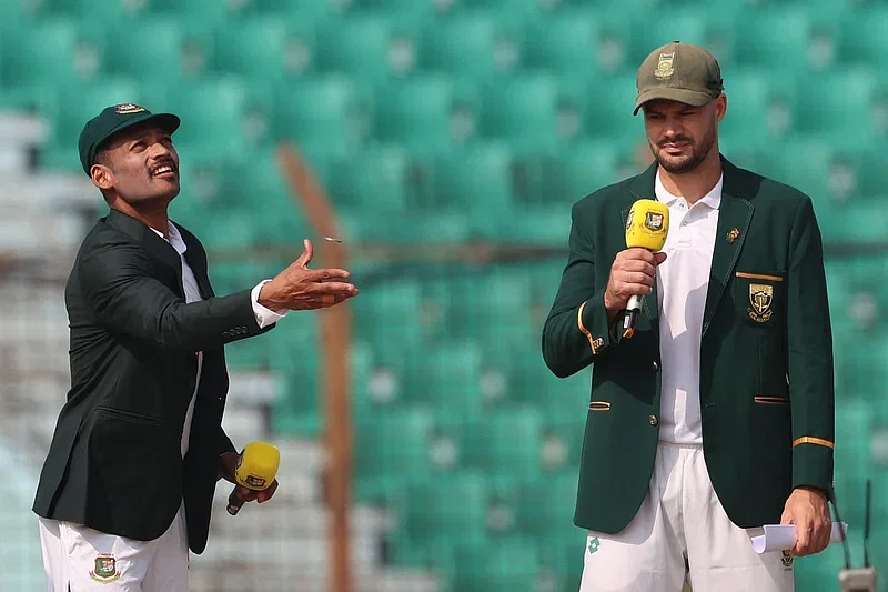 Bangladesh skipper Najmul Hossain Shanto and South Africa’s stand-in captain Aiden Markram during the toss in Chattogram on 29 October 2024