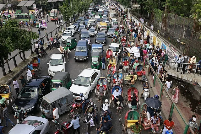 Student movements cause traffic congestion in Dhaka on 30 October, 2024.