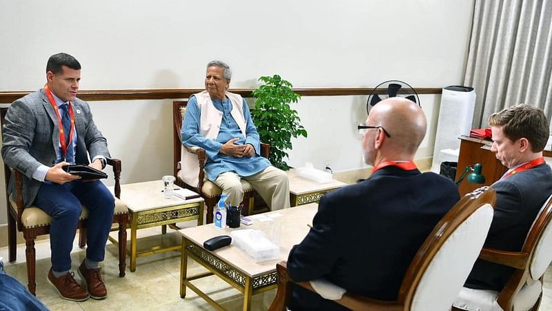 Senior officials of the International Republican Institute called on Chief Adviser Professor Dr Muhammad Yunus at the State Guest House Jamuna in Dhaka on 20 November 2024