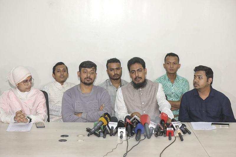 Leaders of Jatiya Nagorik Committee speak at a press conference in Dhaka on 23 November 2024.