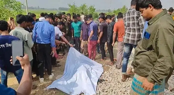 Five people killed as train hits an auto-rickshaw in Burichang upazila of Cumilla on 26 November 2024