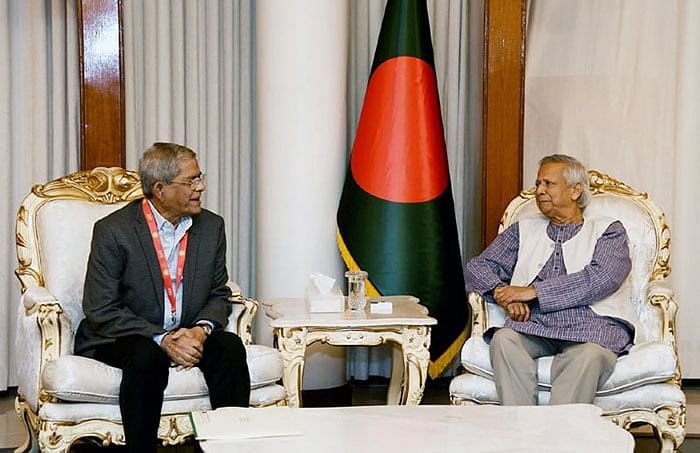 BNP secretary general Mirza Fakhrul Islam Alamgir (L) leads a five-member delegation of the party that calls on Interim government’s Chief Adviser Professor Muhammad Yunus on 27 November 2024