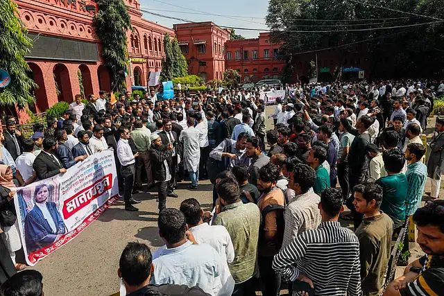 Different organisations demand arrest and capital punishment of murderers of lawyer Saiful Islam in Chattogram in the afternoon on Thursday.