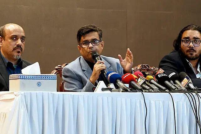 Chief adviser’s press secretary Shafiqul Alam briefing newsmen at the Foreign Service Academy in the capital on Tuesday evening.