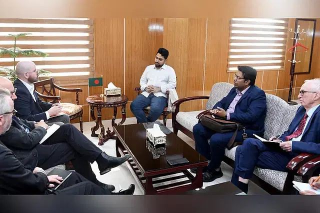 Information adviser Nahid Islam held a meeting with a delegation from the British Global Partner’s Governance (GPG) at the Ministry of the Information and Broadcast on Wednesday.