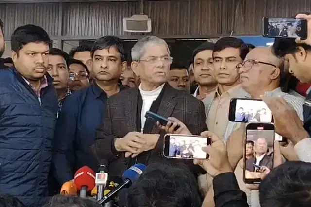 Mirza Fakhrul Islam Alamgir addresses the media at Hazrat Shahjalal Int'l Airport in the afternoon today, Thursday, upon his return from the UK where he spent one and a half weeks