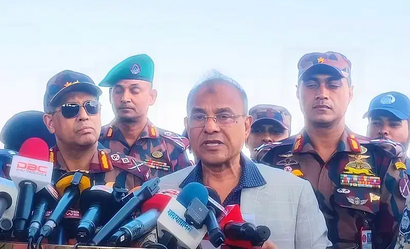 Home adviser Lieutenant General (retd) Md Jahangir Alam Chowdhury talks to the media on 30 December 2024