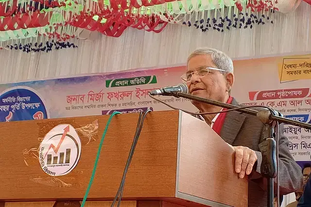 BNP secretary general Mirza Fakhrul Islam Alamgir speaks at a programme in Dinajpur Government College on 3 January 2025.