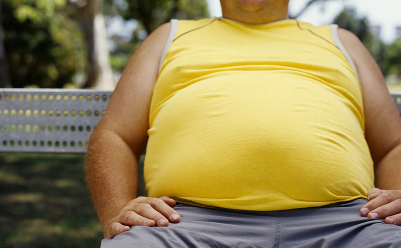 Extreme obesity have increased risk of dying at a young age from cancer and many others causes.