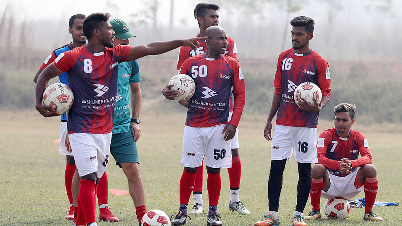 অনুশীলনে বসুন্ধরা কিংসের খেলোয়াড়েরা