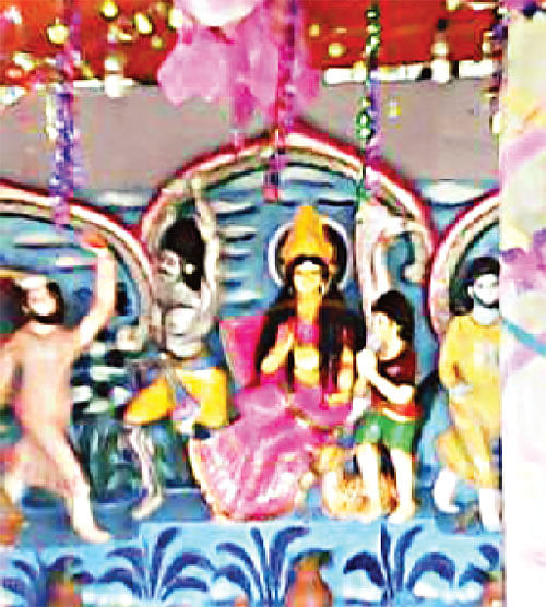 সুন্দরবন-সংলগ্ন ঢাংমারী গ্রামে বনবিবির পূজার একটি দৃশ্য l প্রথম আলো