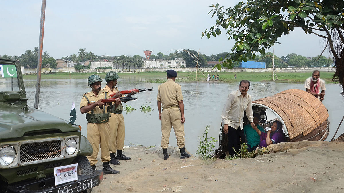 লাল সবুজের সুর’ চলচ্চিত্রের দৃশ্য