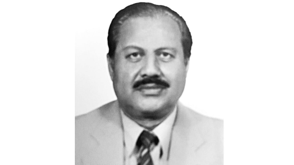 ইমাম হোসেন খান