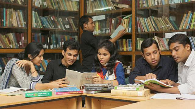 কোটার ভারে তরুণদের মনে হতাশার ছায়া পড়তে দেওয়া ঠিক হবে না