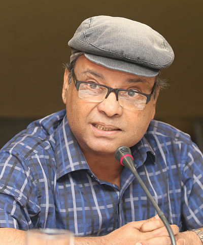 এম এম আকাশ