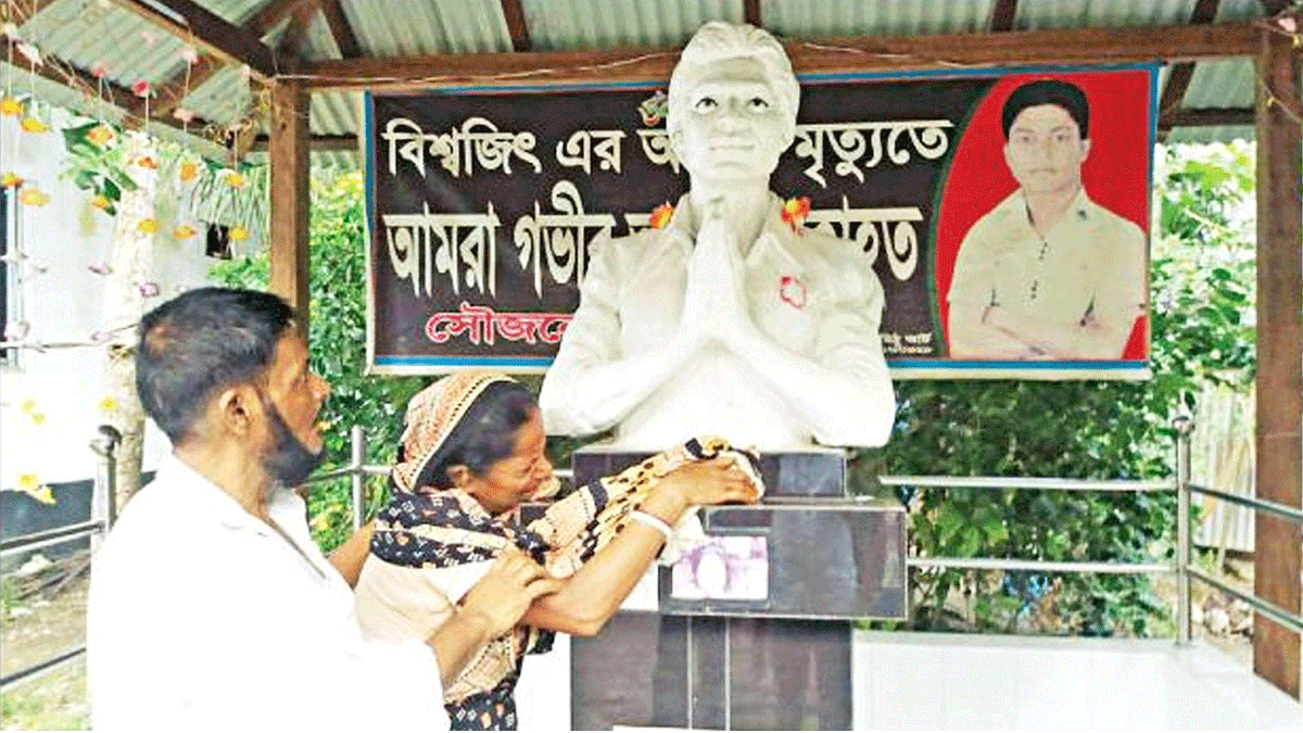 বিশ্বজিতের বাবা সঠিক বিচার না পাওয়ার আশঙ্কার কথা আগেই বলেছিলেন