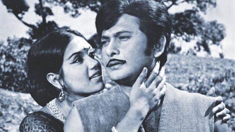 নায়করাজ রাজ্জাক ও চিত্রনায়িকা কবরী।