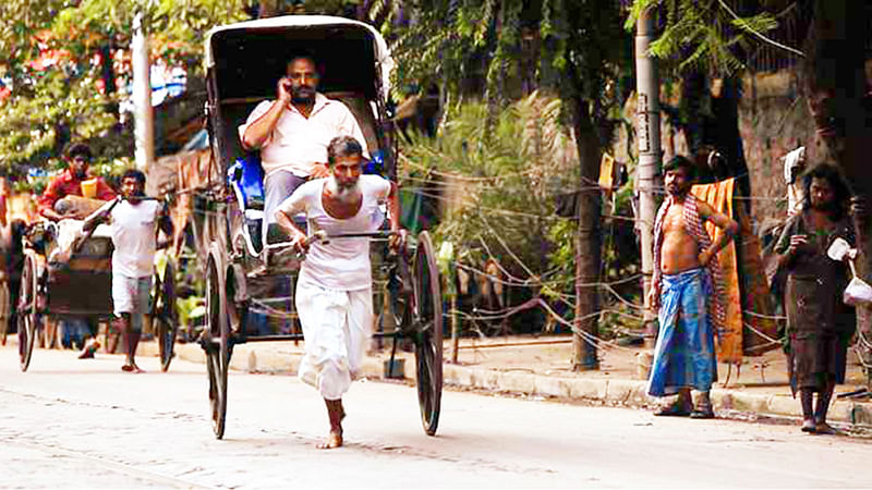 কলকাতা পৌর কর্তৃপক্ষ হাতে টানা রিকশা তুলে দেওয়ার িসদ্ধান্ত িনয়েছে