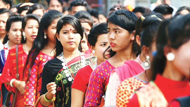 পার্বত্য চুক্তি বাস্তবায়নে যিনি কাজ করবেন, তাঁকেই ভোট দিতে চান তরুণেরা।  প্রথম আলো