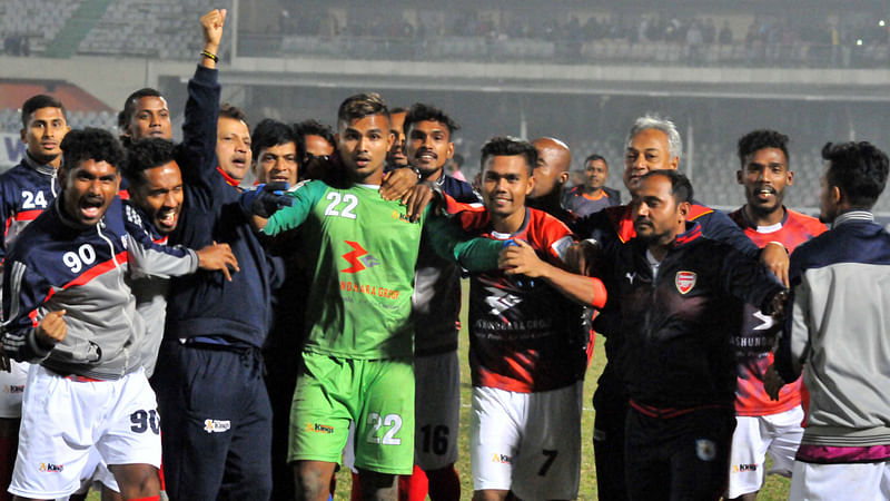 ফাইনালে নেওয়া নায়ককে ঘিরেই চলছে উল্লাস। সৌজন্য ছবি