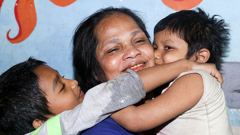 হাজেরা বেগমের চোখভরা মমতা, বুকভরা ভালোবাসা, আঁচলজুড়ে অপত্য স্নেহ। ছবি: সাবরিনা ইয়াসমীন