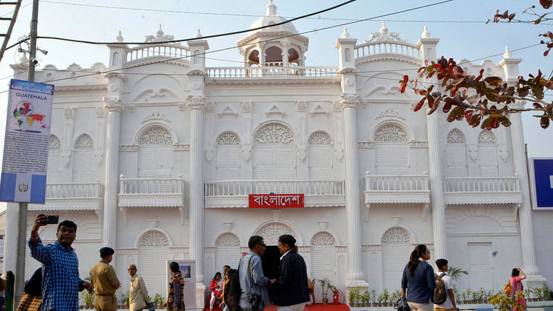 কলকাতার আন্তর্জাতিক বইমেলায় বাংলাদেশ প্যাভিলিয়ন। ছবি: ভাস্কর মুখার্জি