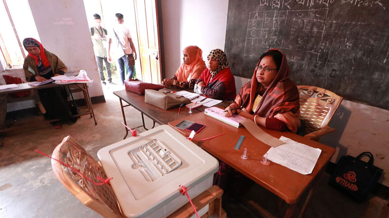 সুনামগঞ্জ সদর উপজেলা পরিষদ নির্বাচনে ভোট গ্রহণ চলছে। দ্বীনি সিনিয়র মডেল মাদ্রাসা কেন্দ্রে ভোটার উপস্থিতি কম। ফাঁকা ভোটকক্ষ। ষোলঘর, সুনামগঞ্জ, ১০ মার্চ। ছবি: আনিস মাহমুদ