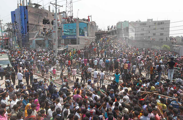 ২০১৩ সালের ২৪ এপ্রিল সাভারে রানা প্লাজা ধসে পড়ে। ফাইল ছবি