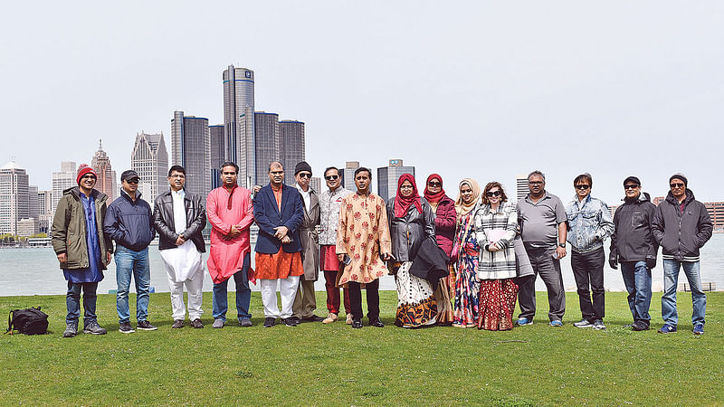 ঐতিহাসিক এই ঘোষণাকে স্মরণীয় করে রাখার জন্য উইন্ডসরের বাংলাদেশি কমিউনিটি মঙ্গল শোভাযাত্রা বের করে