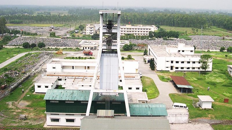 দিনাজপুর জেলার মধ্যপাড়ায় অবস্থিত বাংলাদেশের একমাত্র ভূগর্ভস্থ গ্রানাইট পাথরের খনি