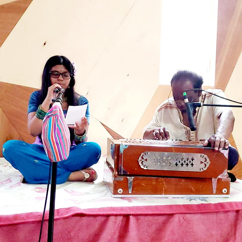 বাংলা গানের স্কুলের সংগীত উৎসবের একটি দৃশ্য