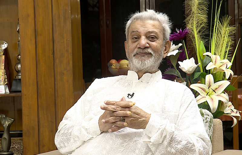 সাম্প্রতিক সময়ে প্রবীর মিত্র। ছবি: চ্যানেল আইয়ের সৌজন্যে