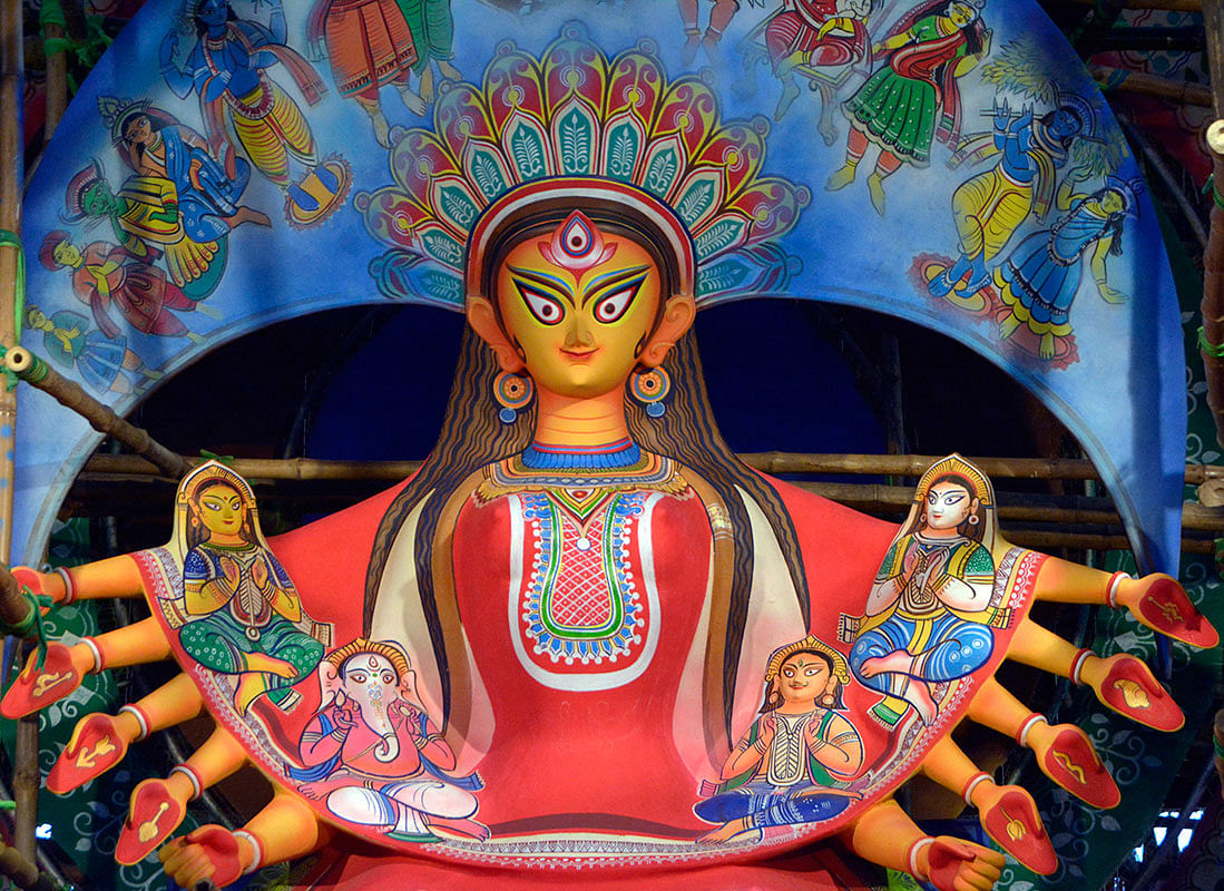 নাকতলা সর্বজনীনের পূজামণ্ডপ। ছবি: ভাস্কর মুখার্জী