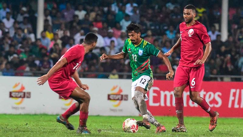 কাতারের বিপক্ষে ২-০ গোলে হেরেছে বাংলাদেশ। ছবি : এএফপি