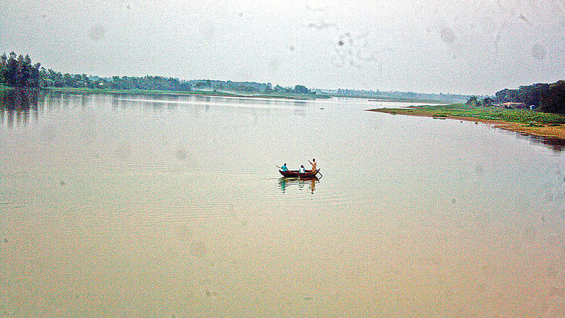 ফেনী নদীর মুহুরী প্রকল্প এলাকা। গতকাল ফেনীর সোনাগাজী উপজেলায়।  ছবি: প্রথম আলো