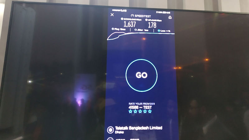 হুয়াওয়ের ৫–জি নেটওয়ার্কে গতি উঠেছে ১ দশমিক ৬ জিবি। ছবি: মিন্টু হোসেন
